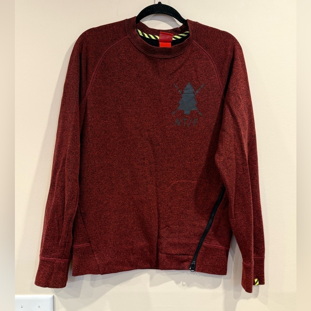 🔥Nike Women’s Red Sweater Sz S Like New🔥